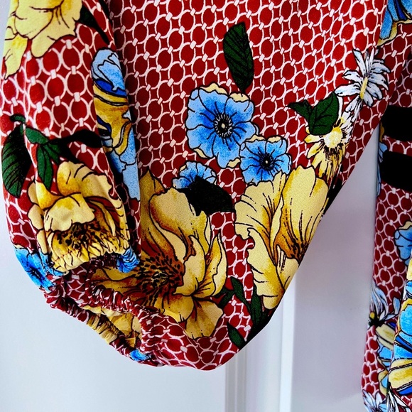 Forever 21 Contemporary Collection Floral Boxy Blouse - Picture 3 of 6